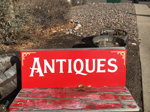 Aunt Maude's Antique Mall - Thumbnail