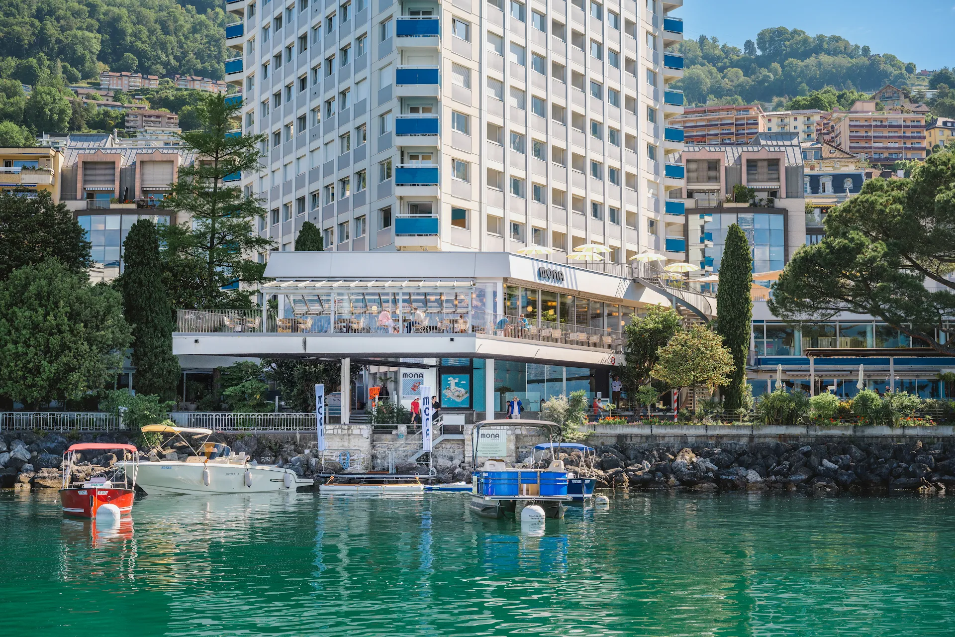 Mona Montreux