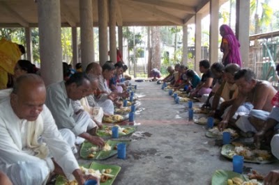 Photos of Radha Madhab Mandir,Kalaraibil