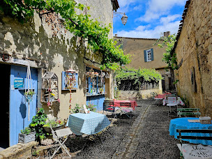 Photo n°34 de Little Shabby Chic à Issigeac (Brasserie)