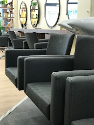 Photo n°7 de CARPY Coiffeur Coloriste à Amboise (Salon de coiffure)