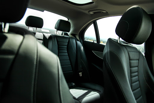 M L Executive Chauffeur Services - Thumbnail