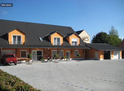 The Lodge Hotel by American Ease Grafenwoehr Am Schönberg 18, 92655 Grafenwöhr, Deutschland