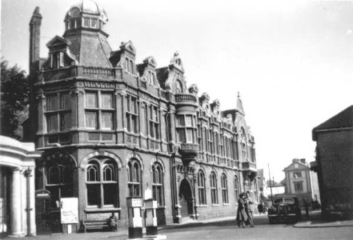Poole Libraries - Visual