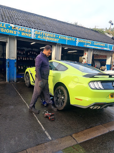 Watford Tyres & Auto Centre Ltd Phone number