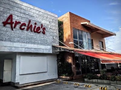 Photos of Archie&acute;s