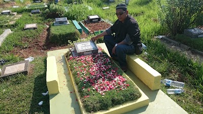 Photos of Semper Cemetery