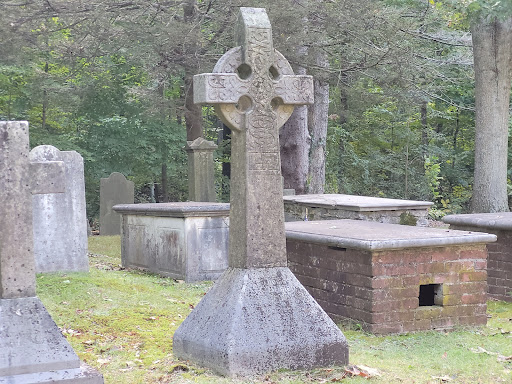 Old Trinity Church & Cemetery - Thumbnail