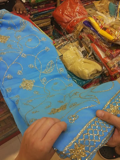 Photos of Gael Saree Mainder