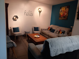 Photo n°15 de EB Peinture Décoration à Trémorel (Tapissier décorateur)