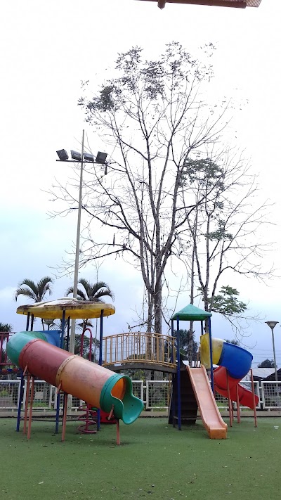 Photos of F&aacute;tima