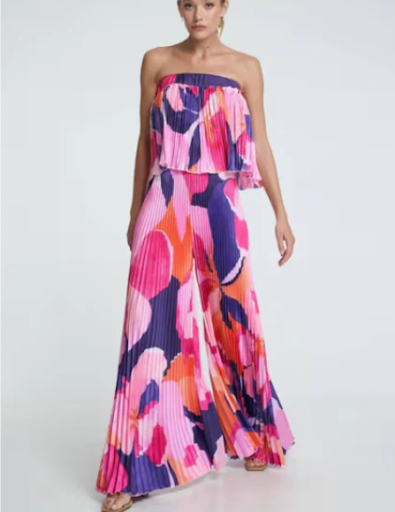 Demure Stylez Boutique Gallery - United States