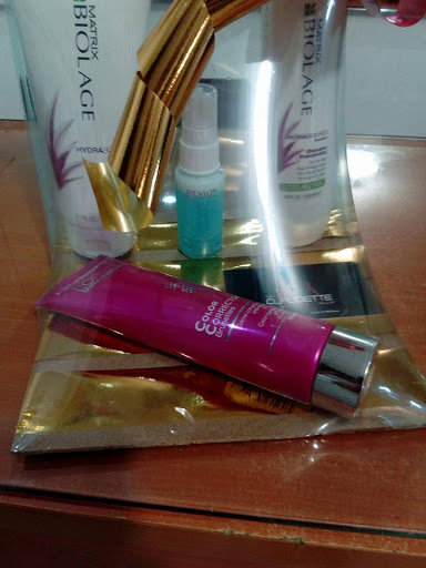 Nelly Vargas Hair Studio - Thumbnail