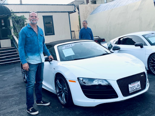 Luxury Auto Leasing - Thumbnail