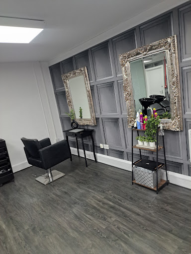 HaireSStudios Gallery - United Kingdom