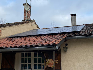 Photo n°15 de Adexpress - Climatisation Albi | Pompe à chaleur | Panneaux solaires Tarn | Vente et installation à Puygouzon (Usine de panneaux solaires photovoltaïques)