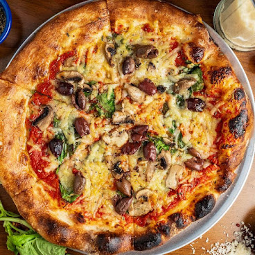 Pizza Verdura Sincera by null