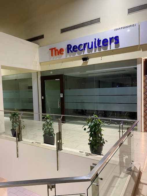 Af1qipoojipp2alufvxix 76ju9gkbgrksl13i3hd Wd=s677 K No