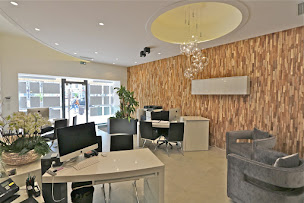 Photo n°2 de RIVIERA CAP ANTIBES à Antibes (Agence immobilière)