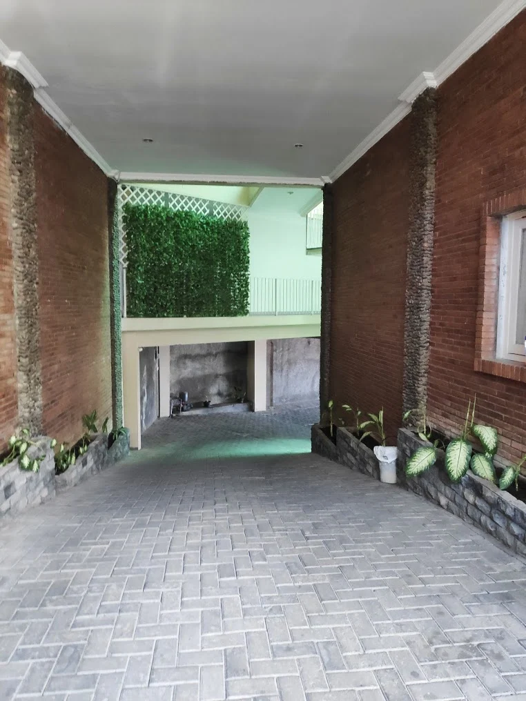 Kost Eksklusif Semarang Rumah Oma dekat RS Kariadi