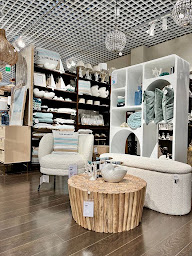 Photo n°36 de Maisons du Monde à Dechy (Magasin de canapés)