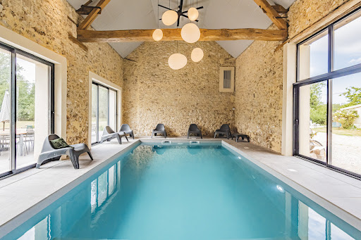 Photo de Villa Condry avec piscine intérieure et parc à Esternay (51310)
