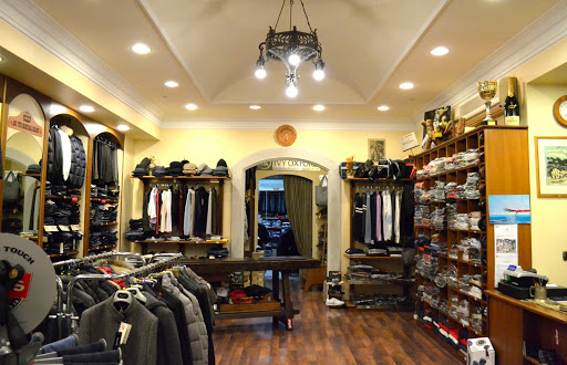 Boutique Uno + 1 di Salvatore Caliò - Thumbnail