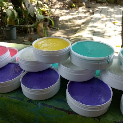 Photos of Pomade Store Sunday Morning