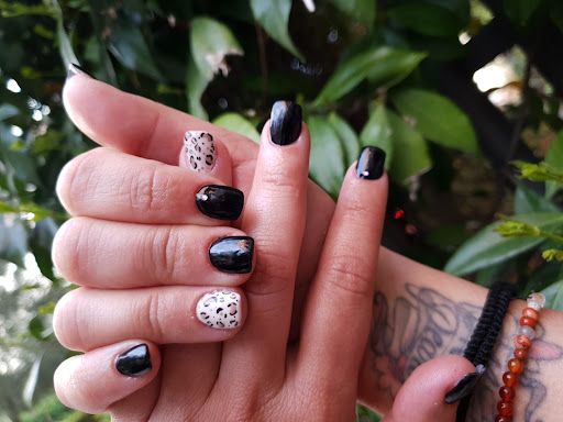 Bonita nails and beauty