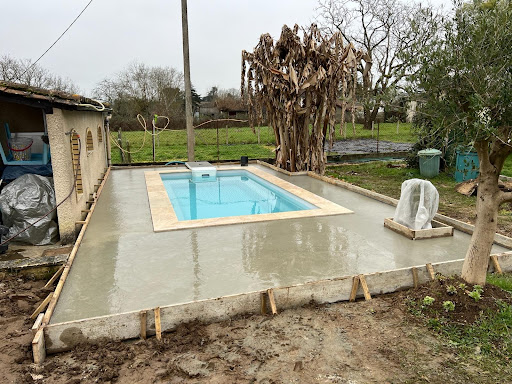 Photo de Alliance Piscines Libourne à Vayres (33870)