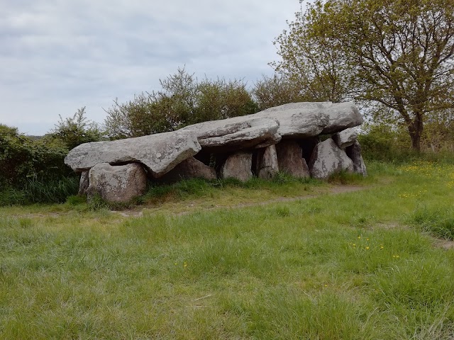 Dolmen de Kerbourg