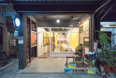 第8間咖哩（店休以每月公告為主）