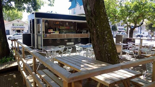 B52 Street Food