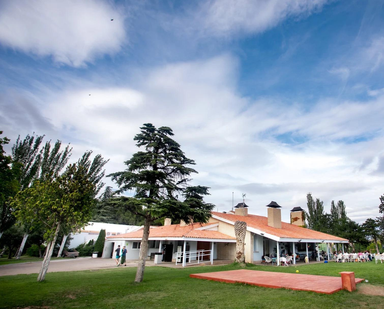 Albergue Zaragoza Camping