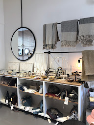 Photo n°4 de lea bulle à Clichy (Magasin d'ameublement et de décoration)