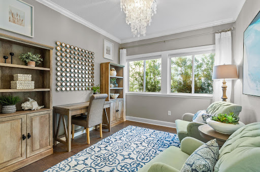 Lisa Vernon - Imagine Real Estate Gallery - United States