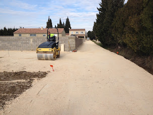 Photo n°6 de T.P BELLEGARDE - travaux publics et privés - Terrassement & VRD à Laudun-l'Ardoise (Société de travaux publics)