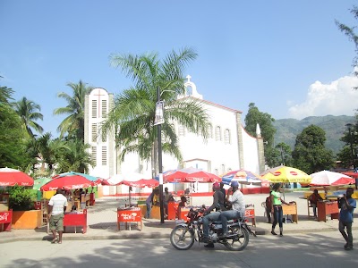 Photos of Eglise Catholique St Gabriel