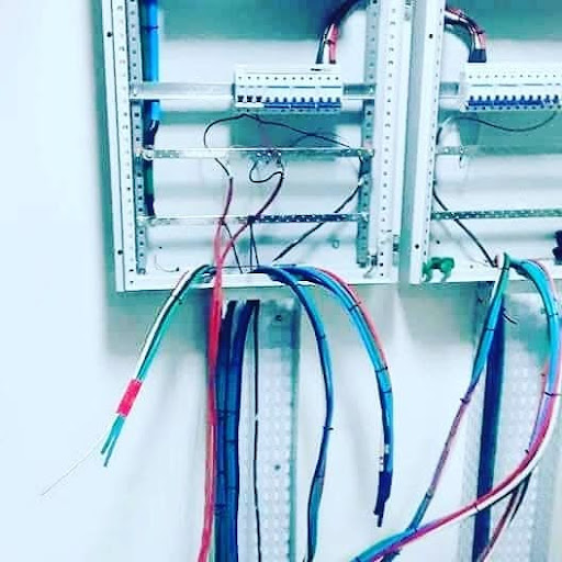 Daniel eletricista 24 horas