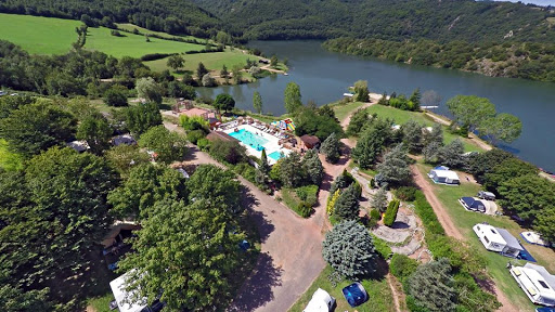 Camping d'Arpheuilles - Bord de l'eau - Vacance en France