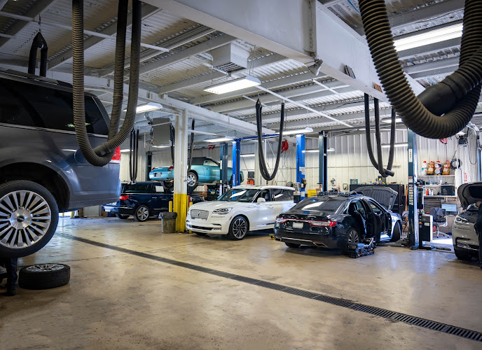 Lincoln of Cincinnati Service Center