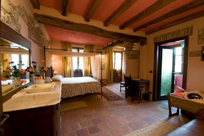 Photos of La Vi&agrave; di Bertone Piergiorgio