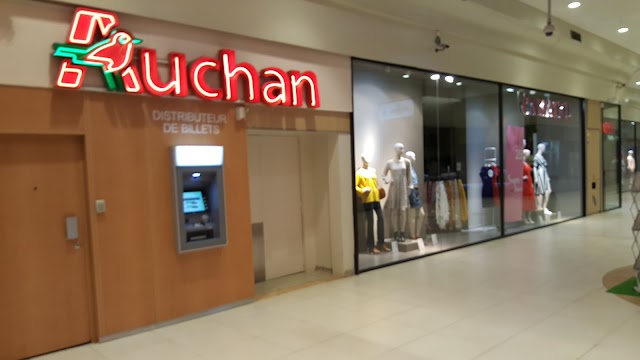 Auchan Hypermarché Taverny