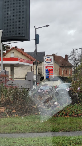 ESSO EXPRESS SOISSONS - Thumbnail