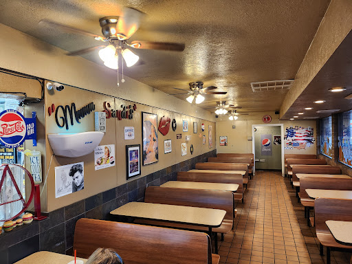 Sandi's Drive Inn - Thumbnail