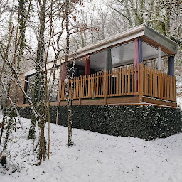 Photo n°25 de La Féerie des Anges avec jacuzzi privatif - hébergement Bulle - Cabane dans les arbres et lodge spa - Grand-Est. à Illoud (Hôtel bien-être)