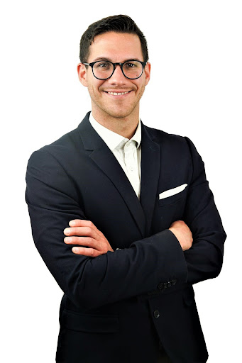 Uwe Müller, Diplom Immobilienwirt UG (haftungsbeschränkt), Geschäftsführerin: - Thumbnail