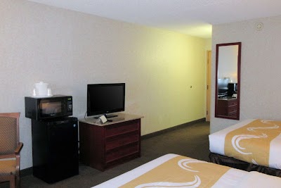 Quality Inn & Suites Albuquerque Downtown - University