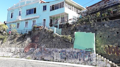 Photos of Plaza Waddington