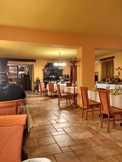 Photos of Gastland M0 Hotel, Restaurant and Conference Center